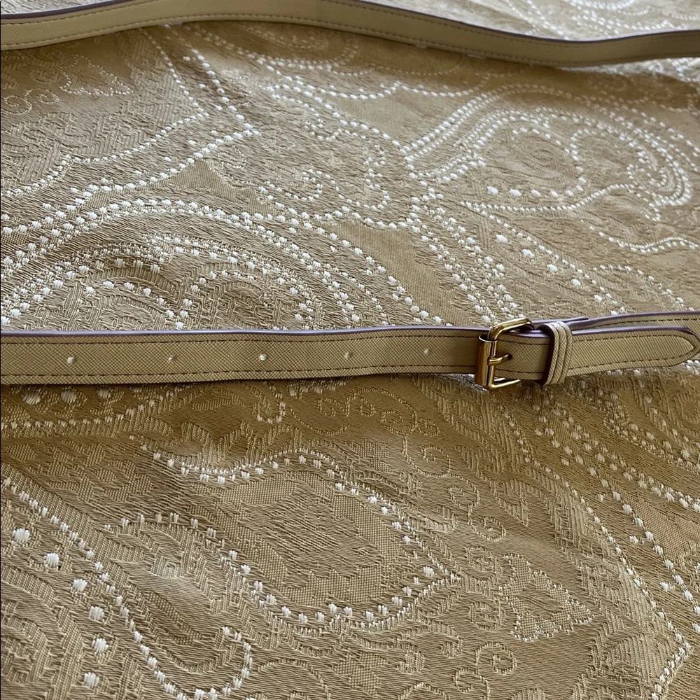Disney Danielle Nicole Tangled Rapunzel Crossbody Purse - Picture 14 of 14